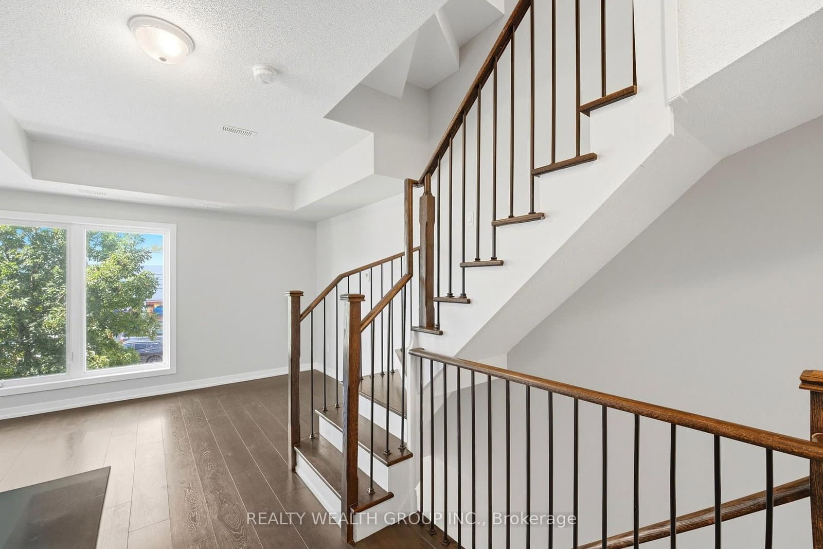2059 Weston Road, Unit 44 thumbnail 8