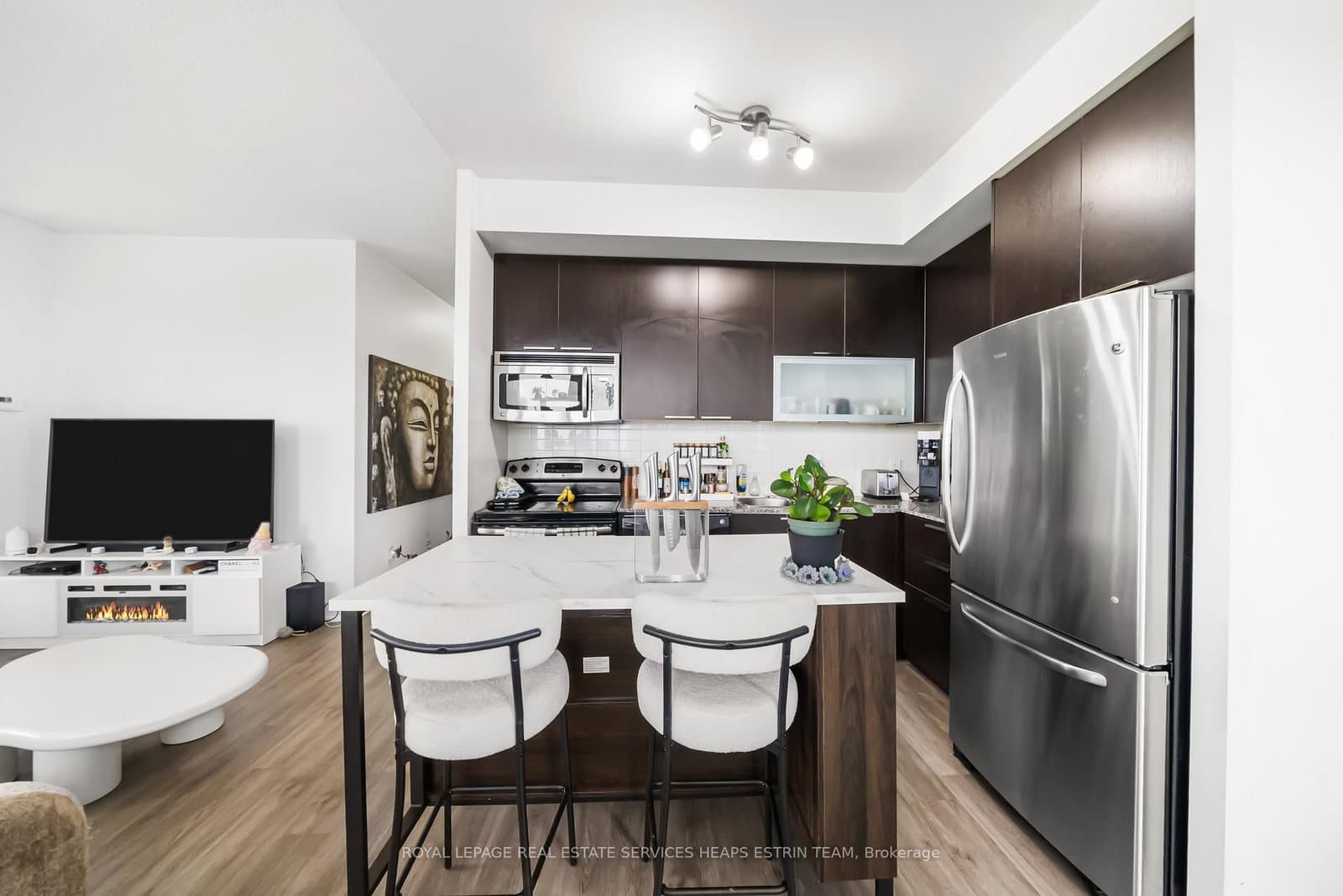 16 Brookers Lane, Unit 3301 thumbnail 6