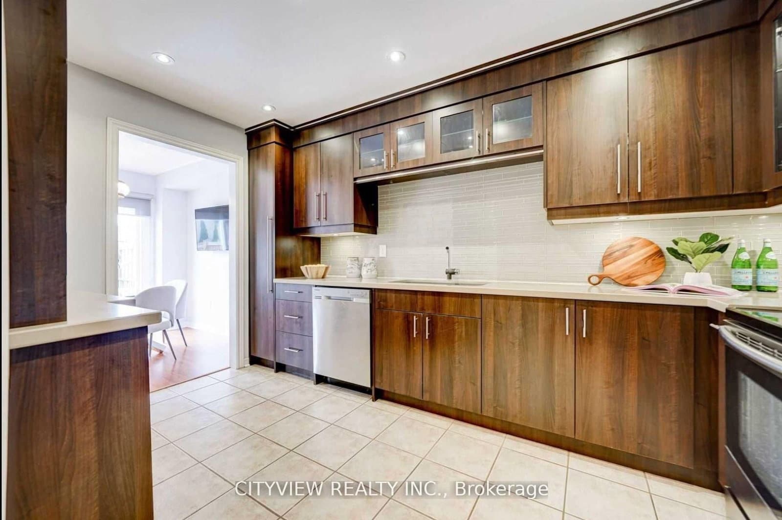 2140 Oakpoint Road thumbnail 5