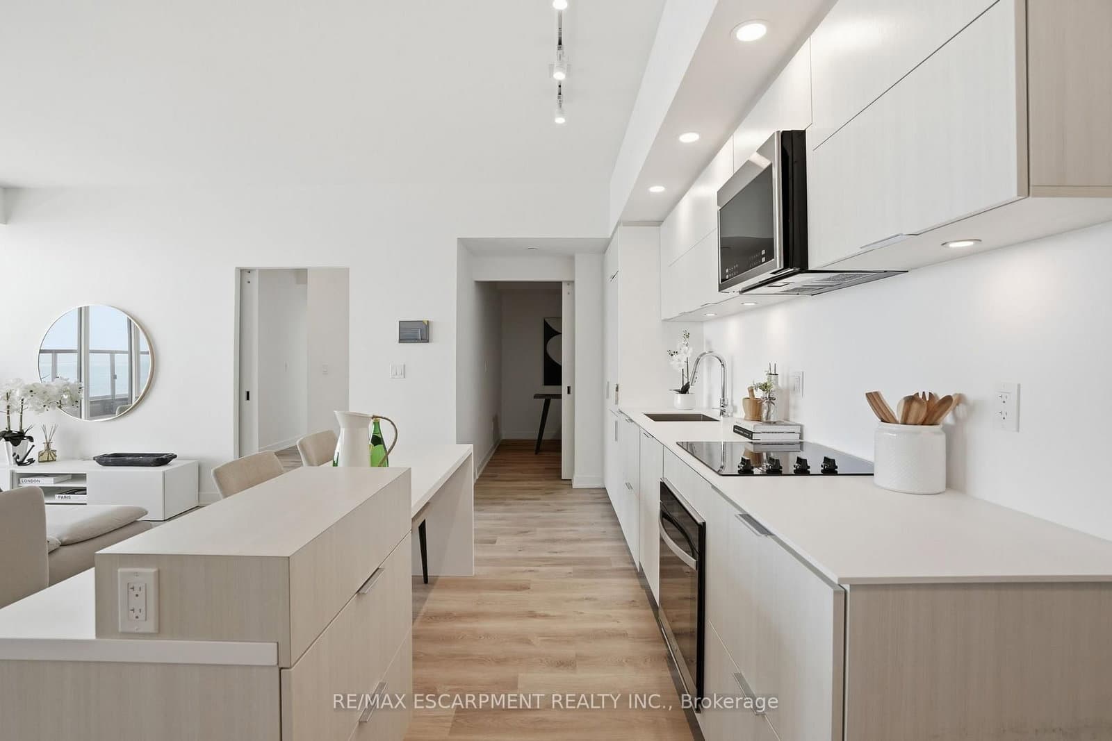 370 MARTHA Street, Unit 2104 thumbnail 12