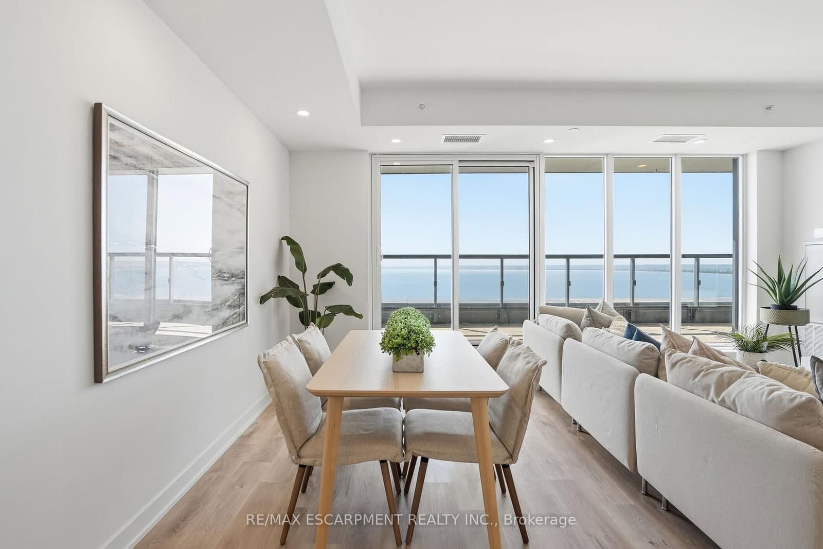 370 MARTHA Street, Unit 2104 thumbnail 8