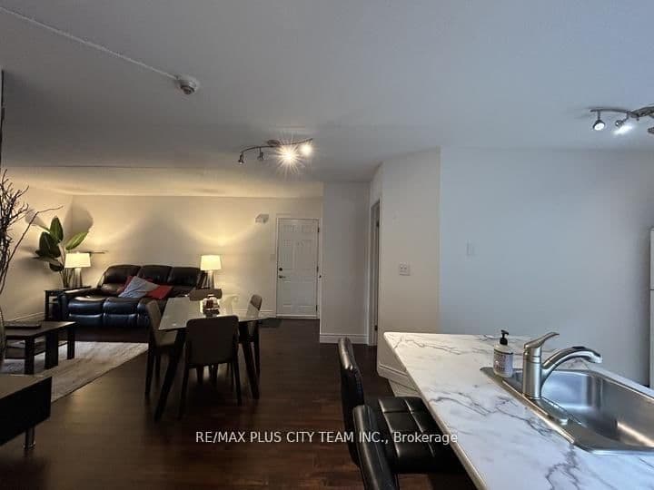 2030 Cleaver Avenue, Unit 220 thumbnail 6