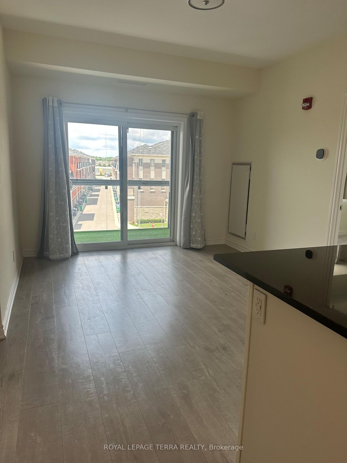 200 Lagerfeld Drive, Unit 320 thumbnail 2