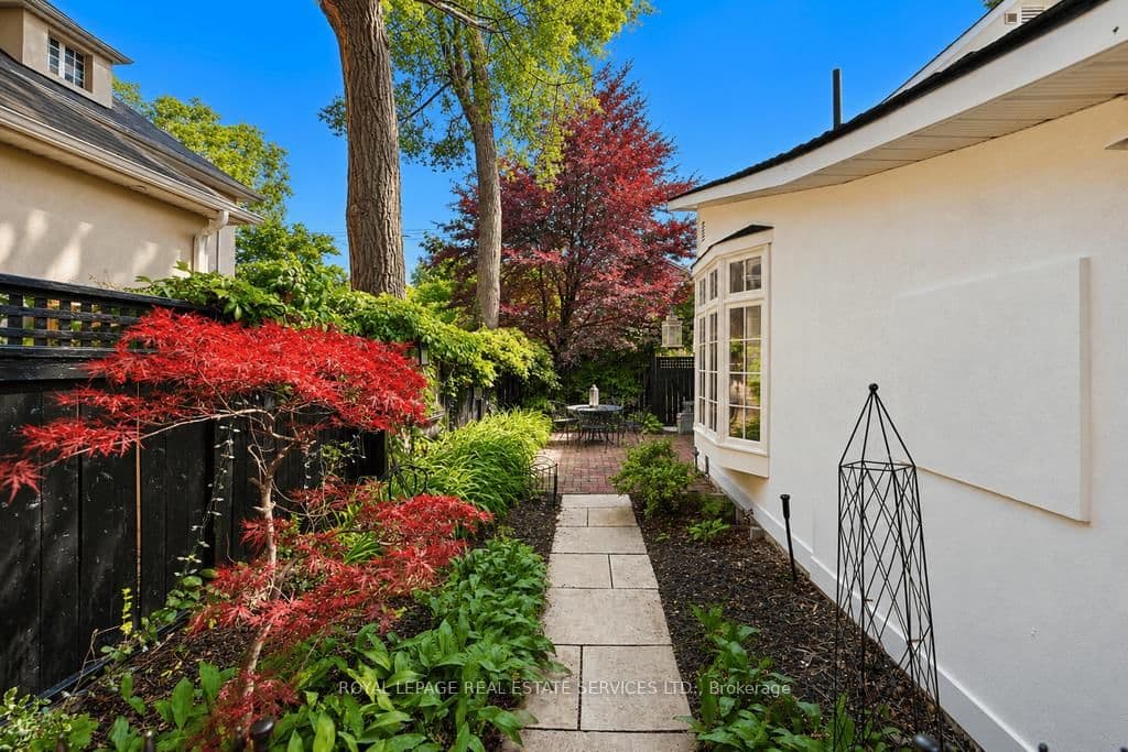 124 Chisholm Street thumbnail 40