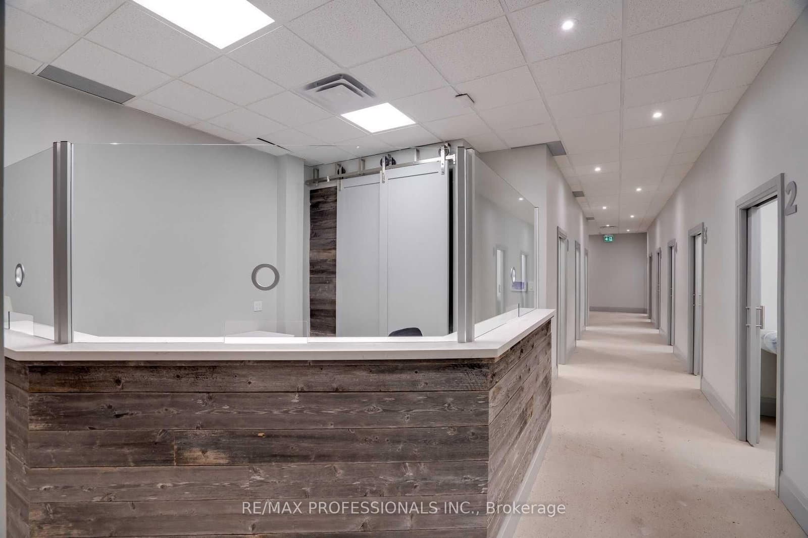 523 The Queensway Way, Unit 107 thumbnail 5