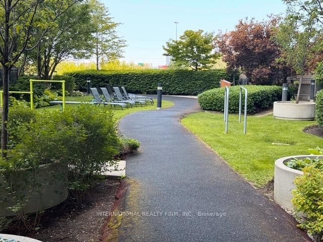 155 Legion Road N, Unit 513 thumbnail 27