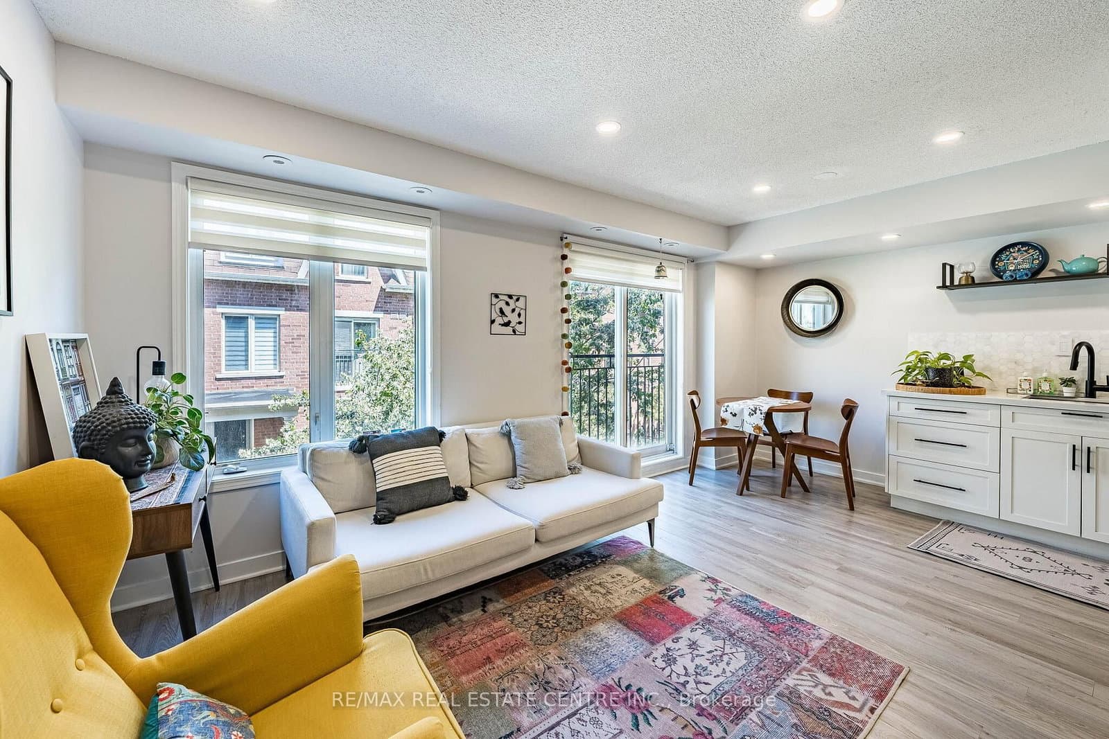 16 Laidlaw Street, Unit 920 thumbnail 23