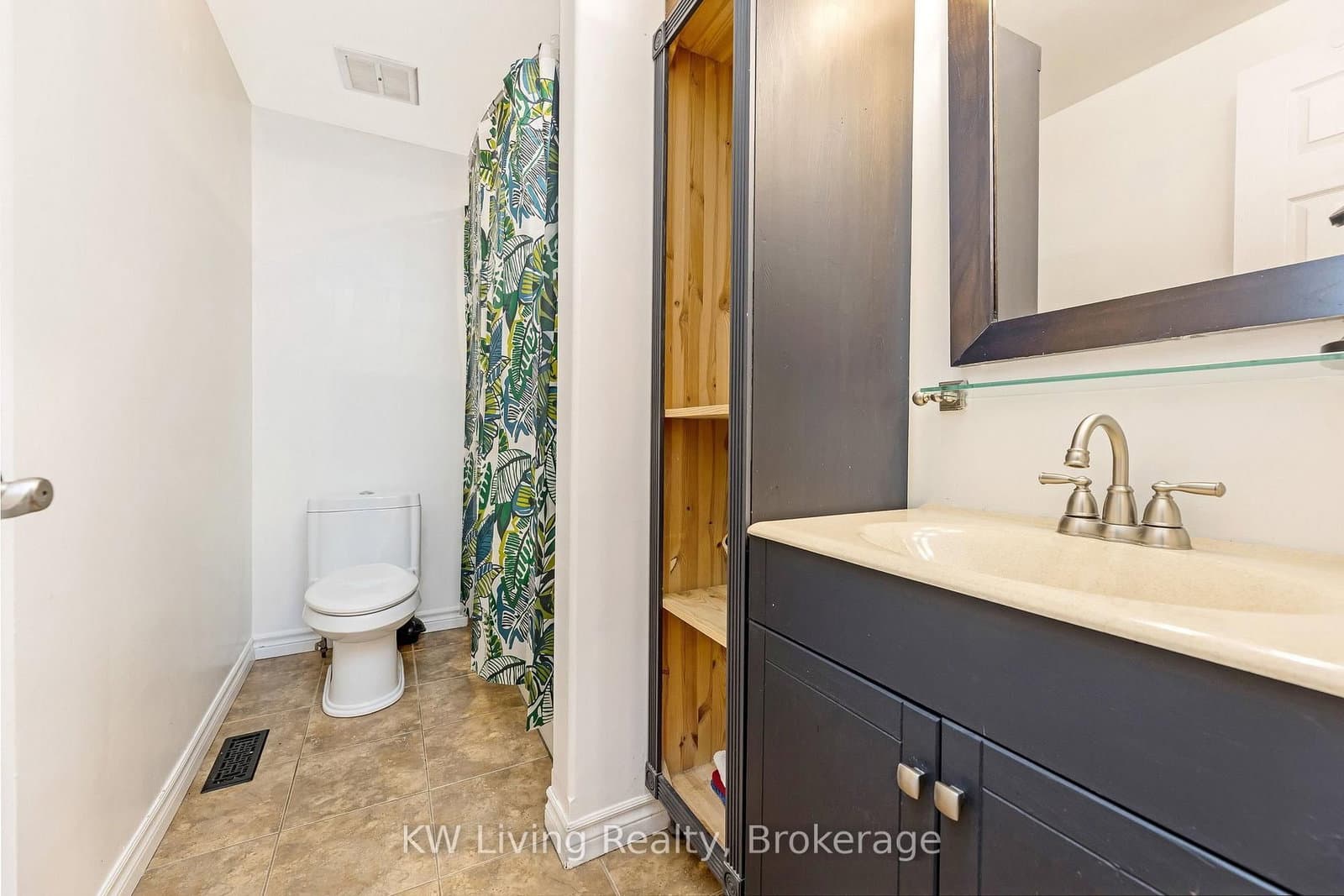 6679 Shelter Bay Road, Unit 11 thumbnail 21