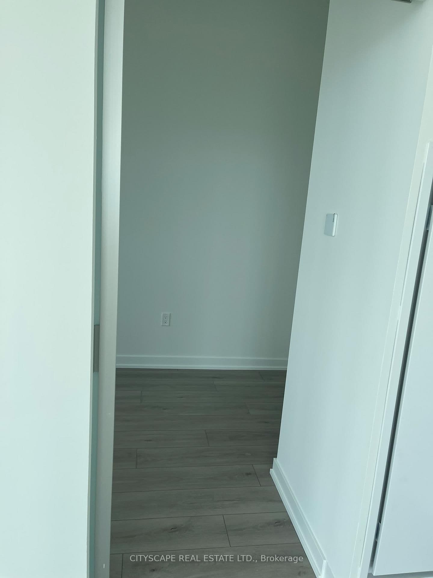 1 Fairview Road E thumbnail 11