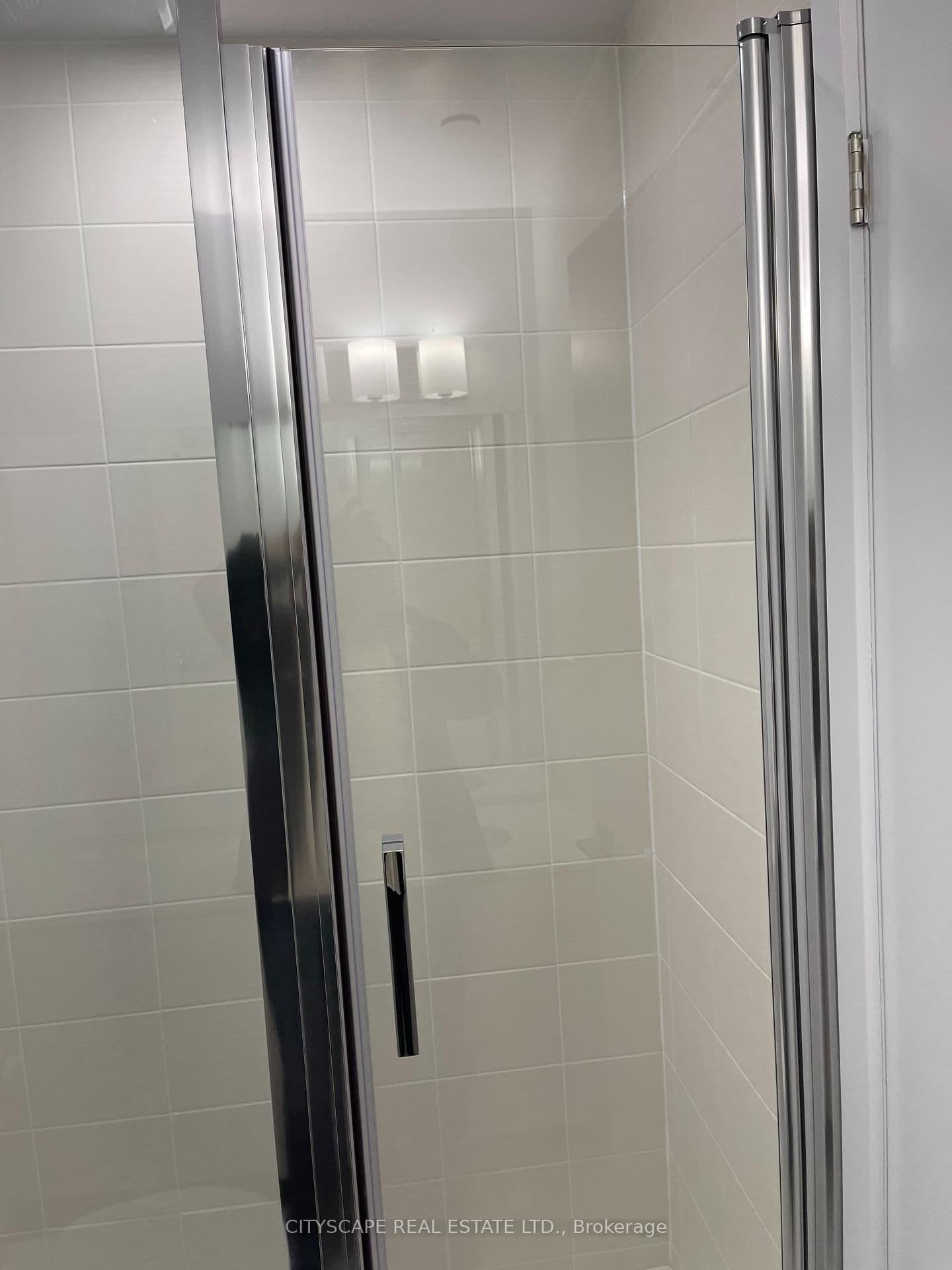 2433 S Dufferin Street S, Unit 507 thumbnail 10