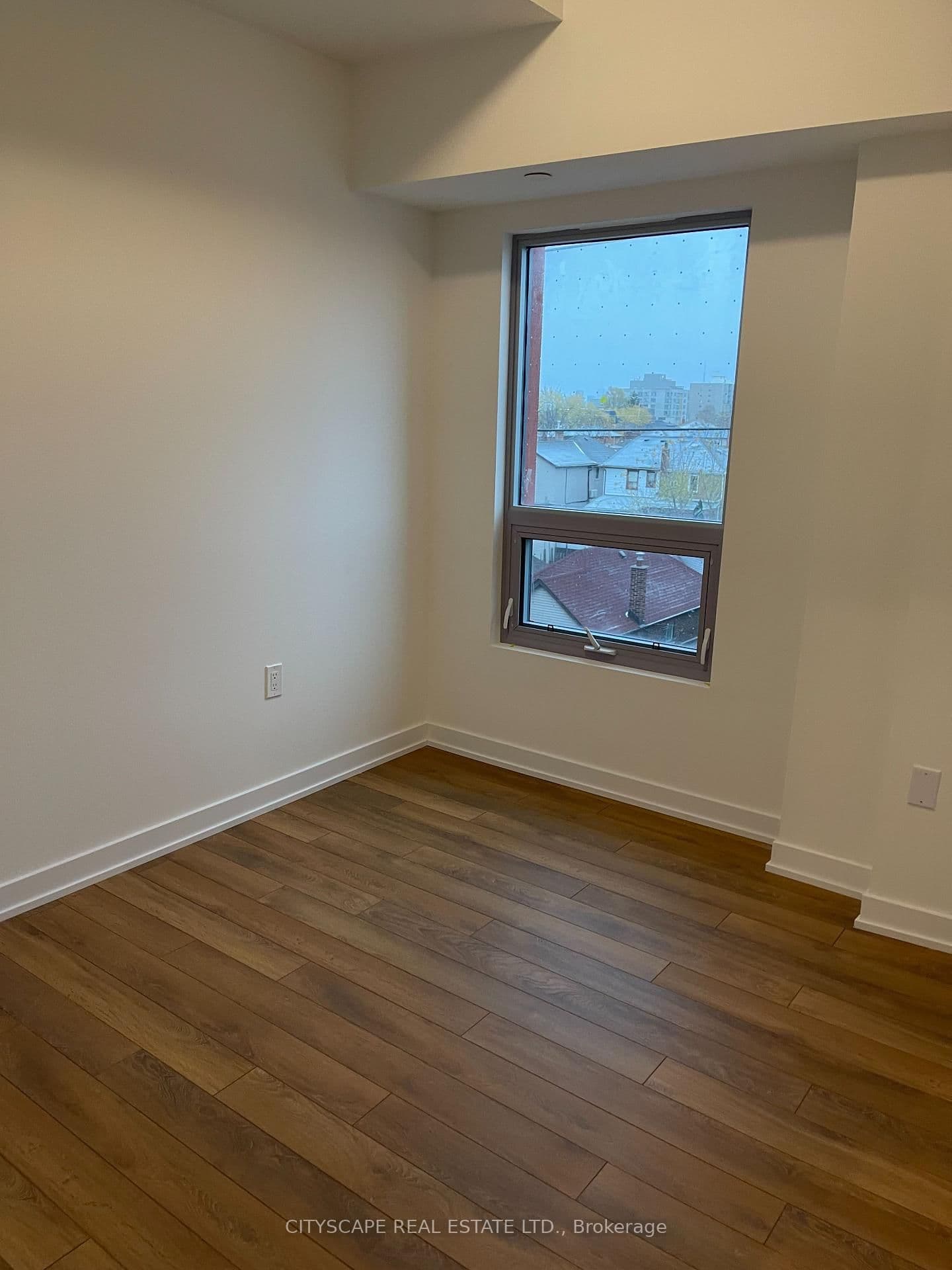 2433 S Dufferin Street S, Unit 507 thumbnail 17