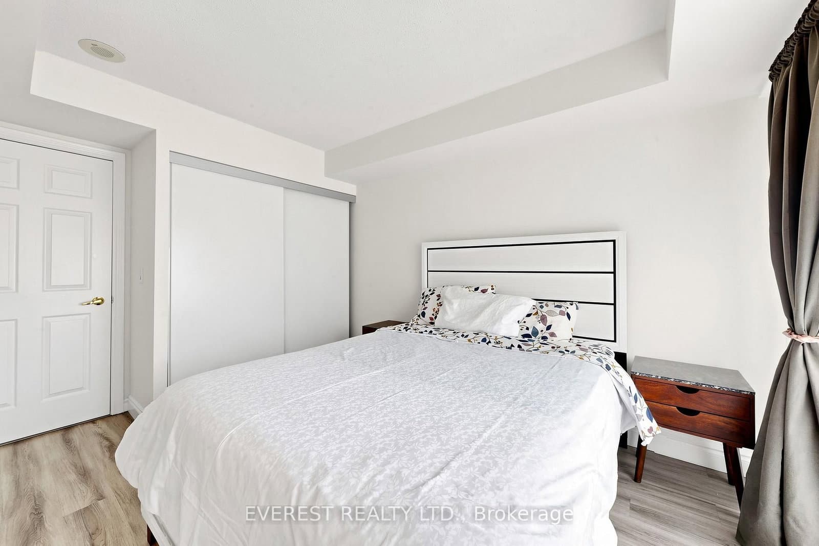 5 Michael Power Place, Unit #2101 thumbnail 16