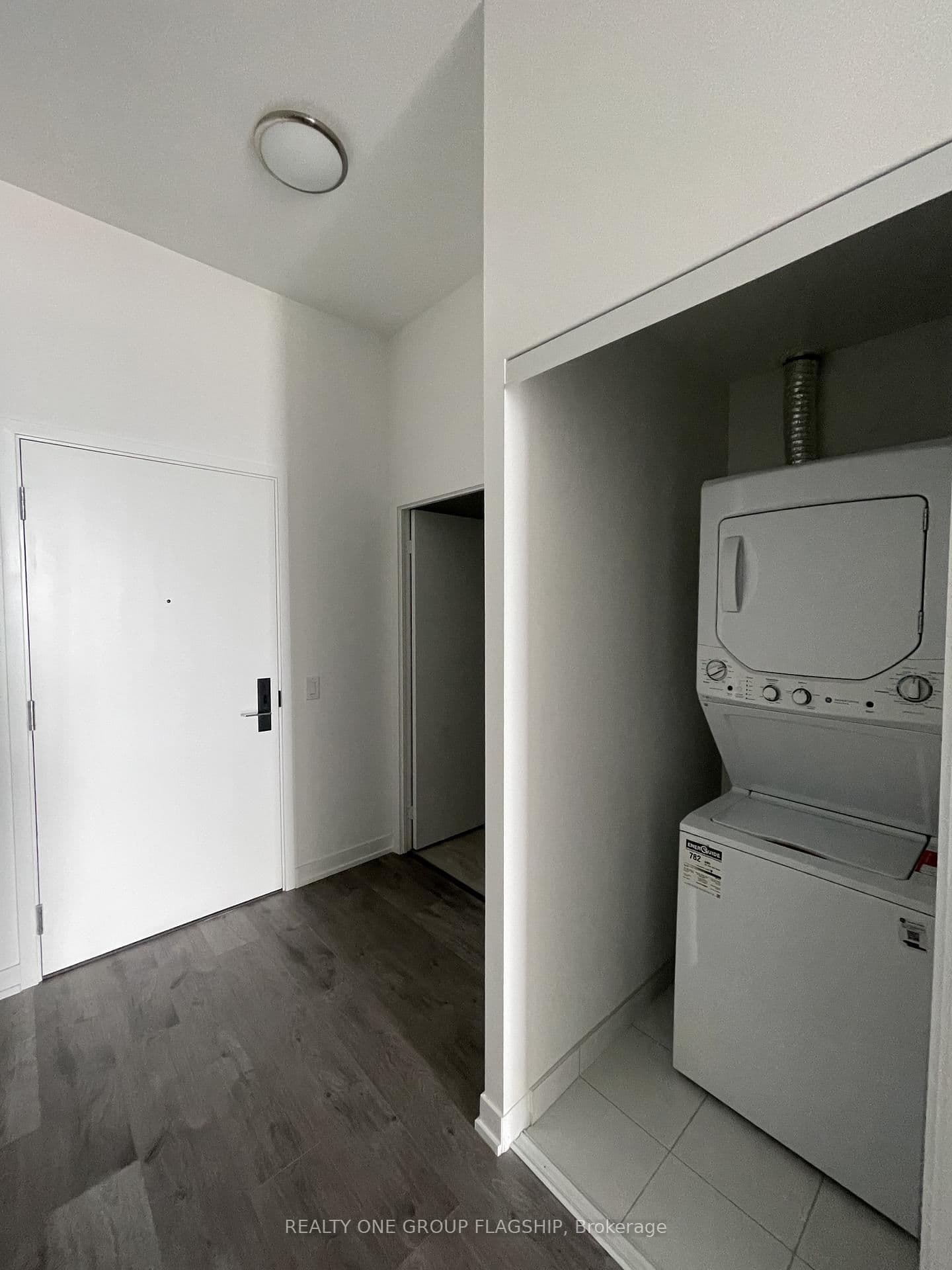 285 Dufferin Street, Unit 423 thumbnail 7