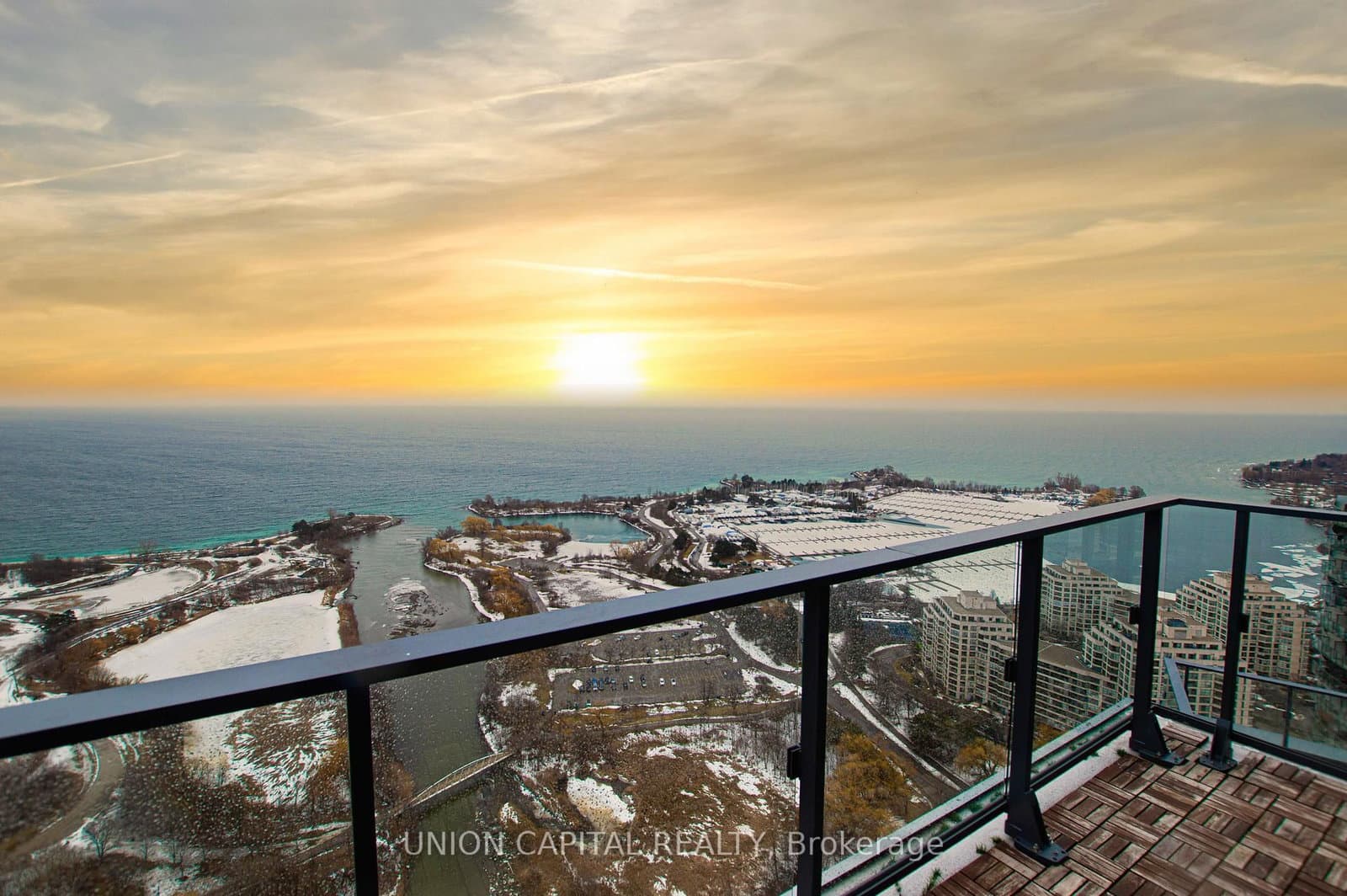 2212 Lake Shore Boulevard W, Unit PH02 thumbnail 20