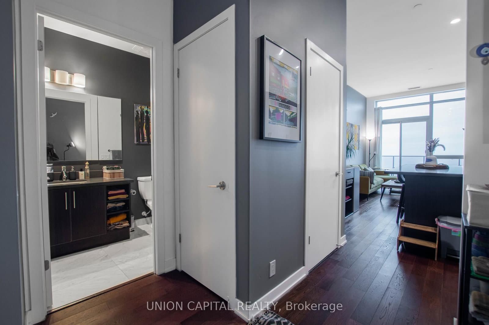 2212 Lake Shore Boulevard W, Unit PH02 thumbnail 4