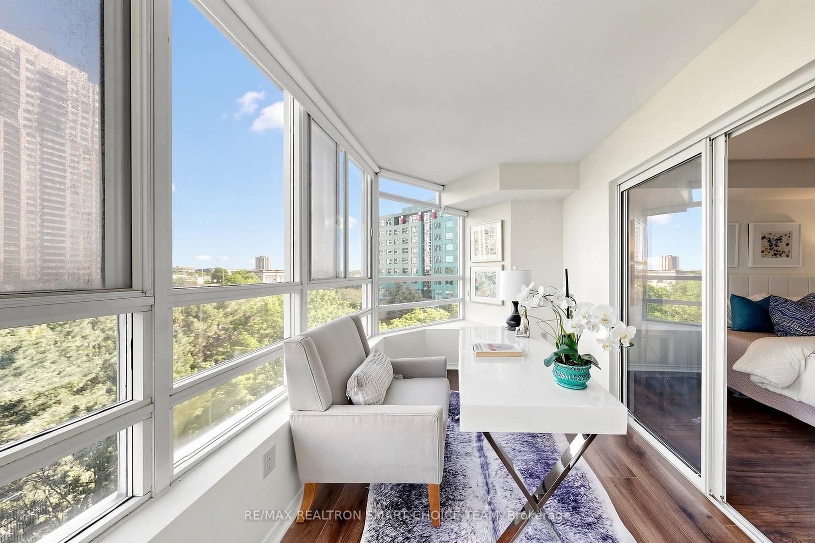 50 Kingsbridge Garden Circle, Unit 504 thumbnail 16