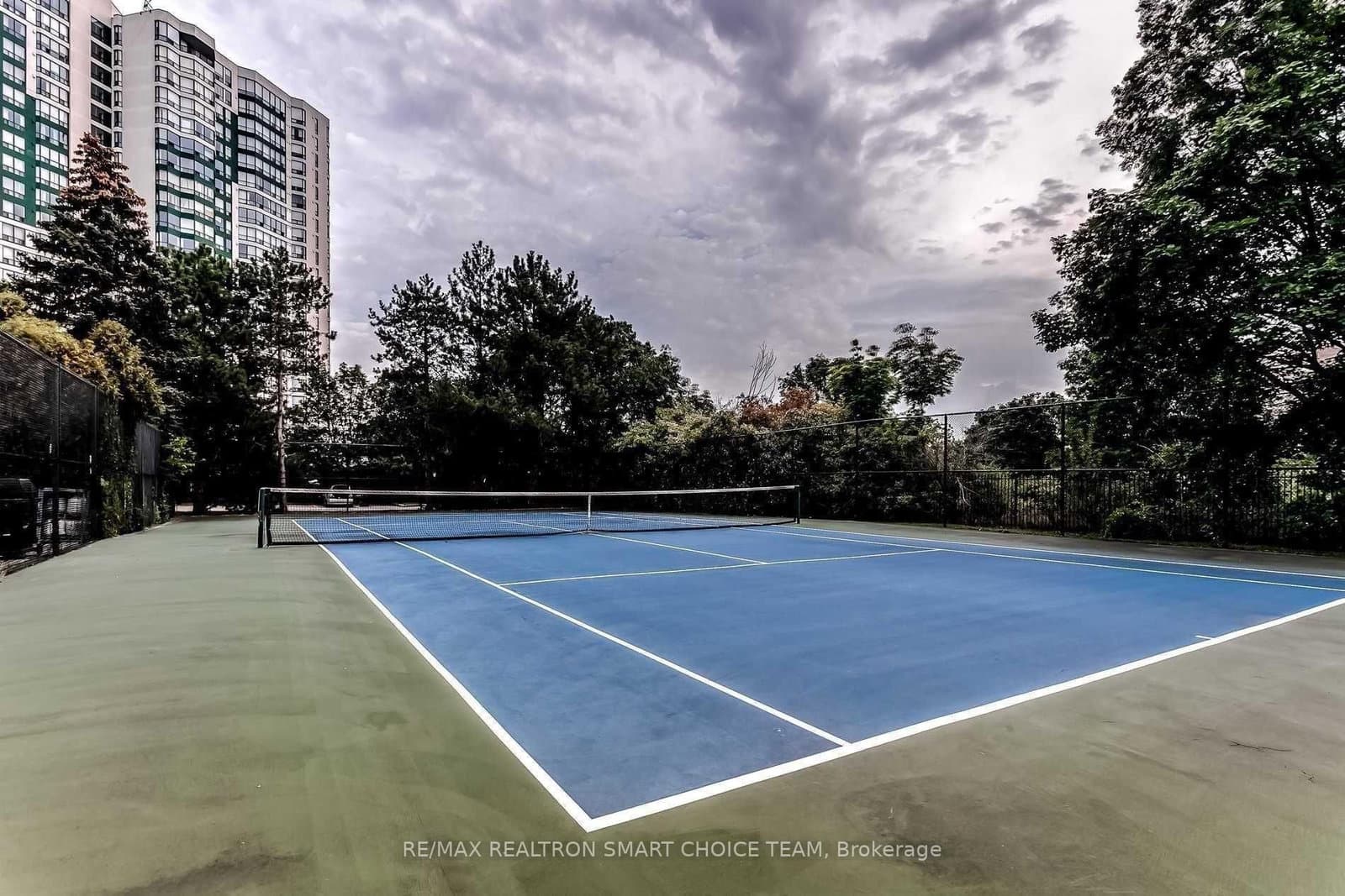 50 Kingsbridge Garden Circle, Unit 504 thumbnail 32