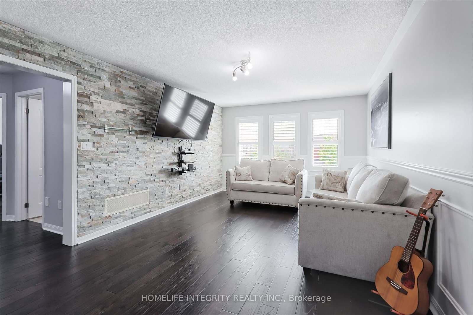 33 Klemscott Road thumbnail 18