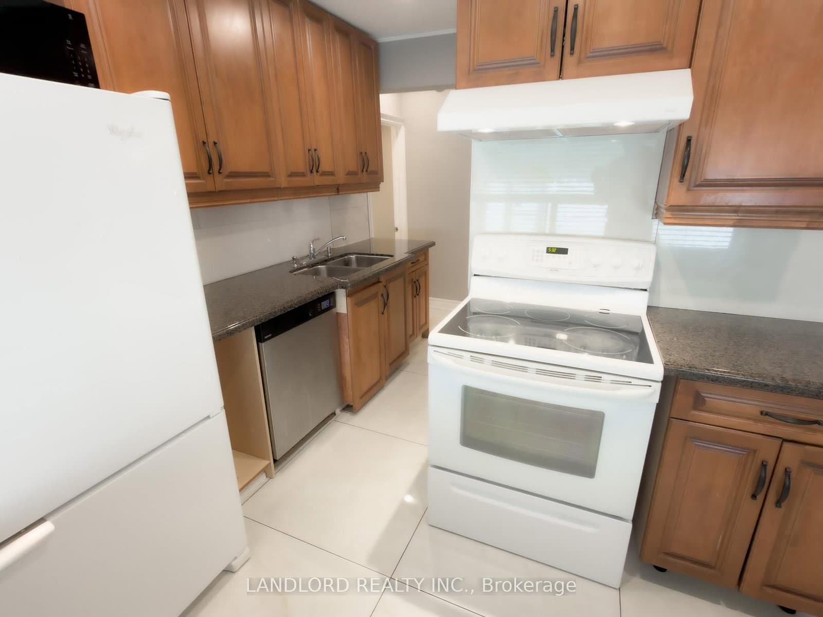 9 Albright Avenue, Unit Main thumbnail 3