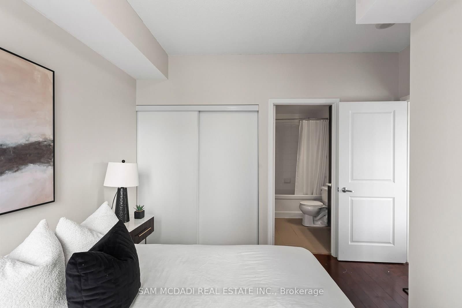 385 Prince Of Wales Drive, Unit 1611 thumbnail 14