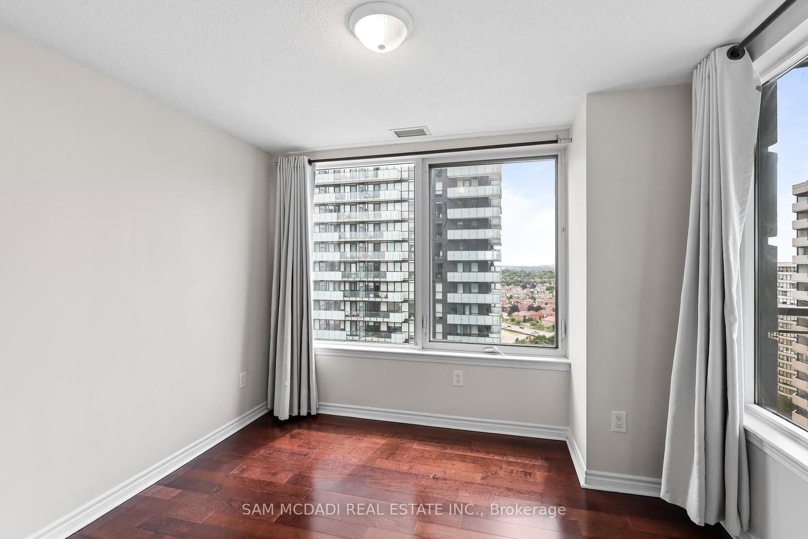 385 Prince Of Wales Drive, Unit 1611 thumbnail 16