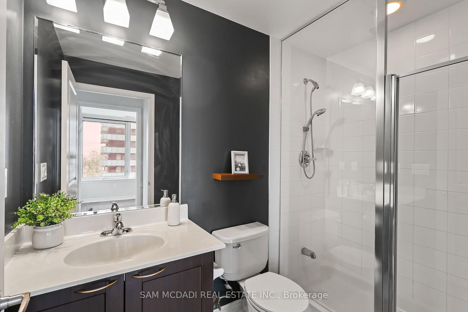 385 Prince Of Wales Drive, Unit 1611 thumbnail 18