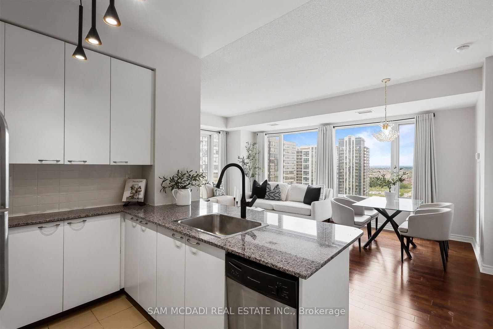 385 Prince Of Wales Drive, Unit 1611 thumbnail 5