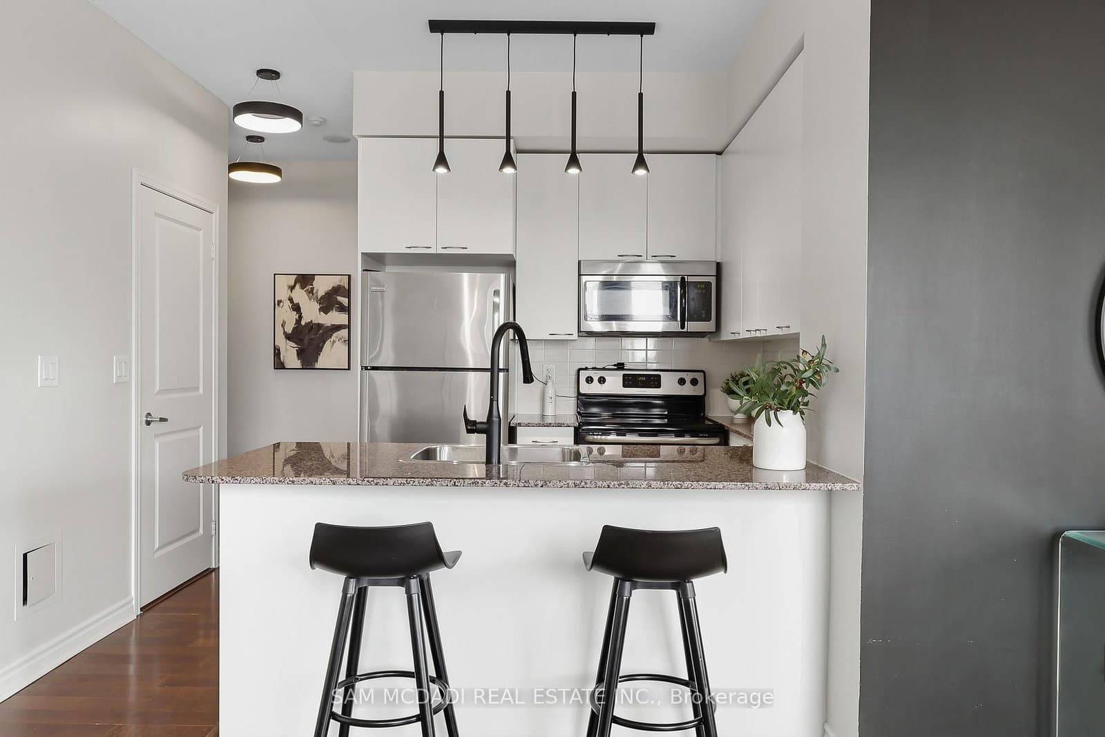 385 Prince Of Wales Drive, Unit 1611 thumbnail 7