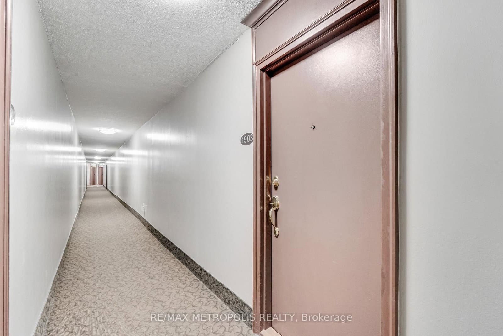 530 Lolita Gardens, Unit 1903 thumbnail 12