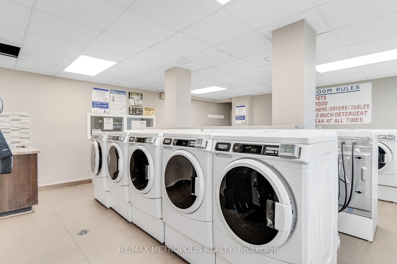 530 Lolita Gardens, Unit 1903 thumbnail 32