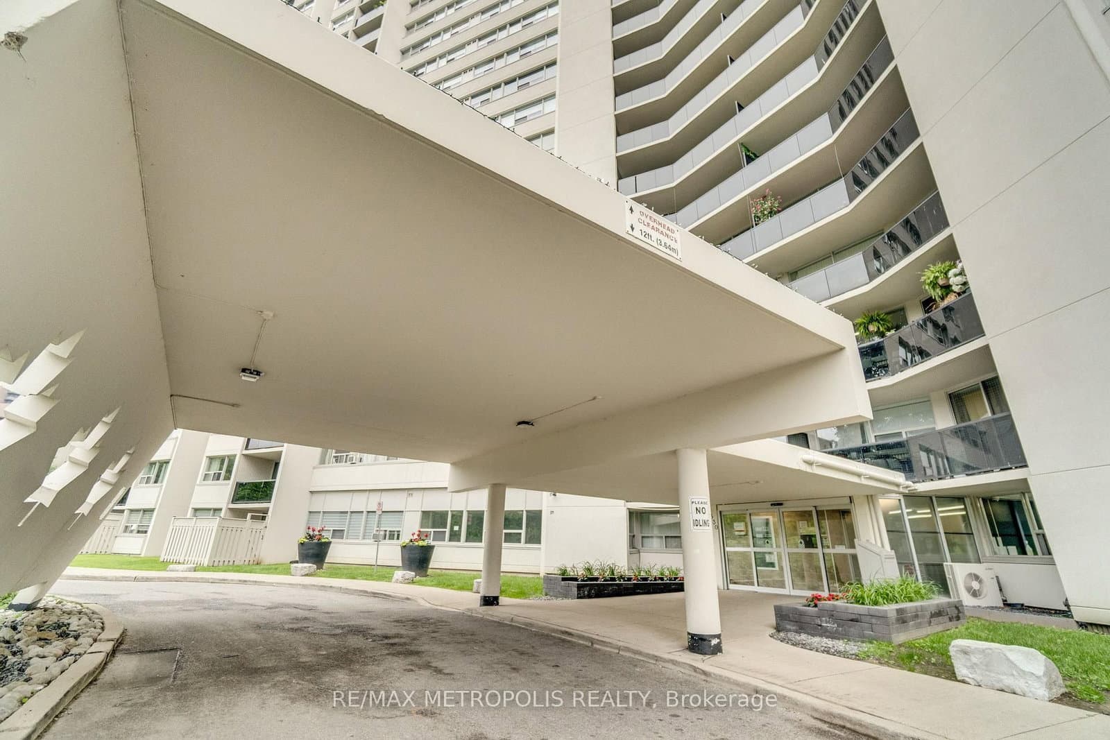 530 Lolita Gardens, Unit 1903 thumbnail 7