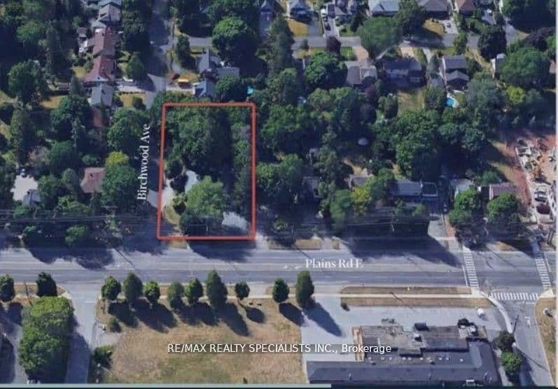 990-992 Birchwood Avenue thumbnail 6