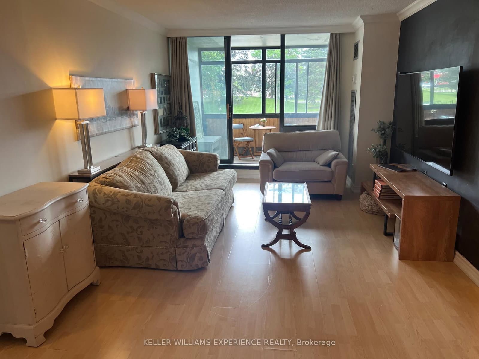 18 Knightsbridge Road, Unit 210 thumbnail 19