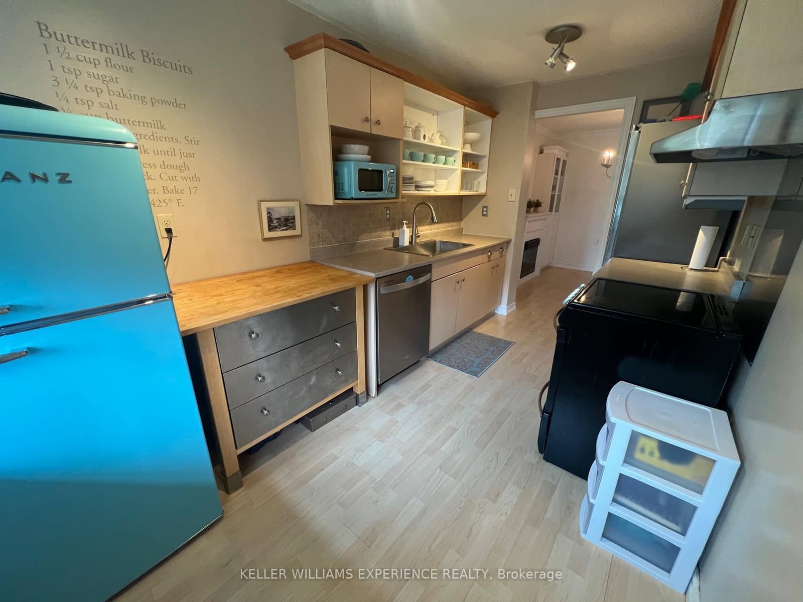 18 Knightsbridge Road, Unit 210 thumbnail 24