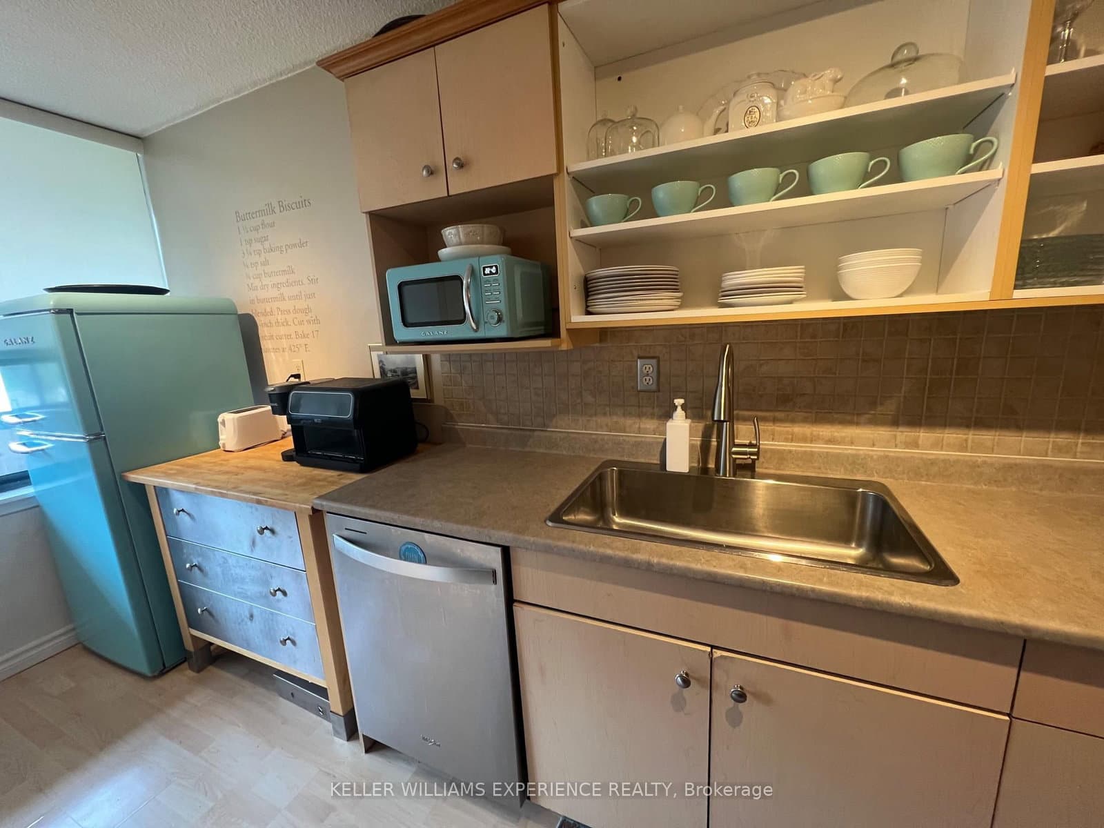 18 Knightsbridge Road, Unit 210 thumbnail 26