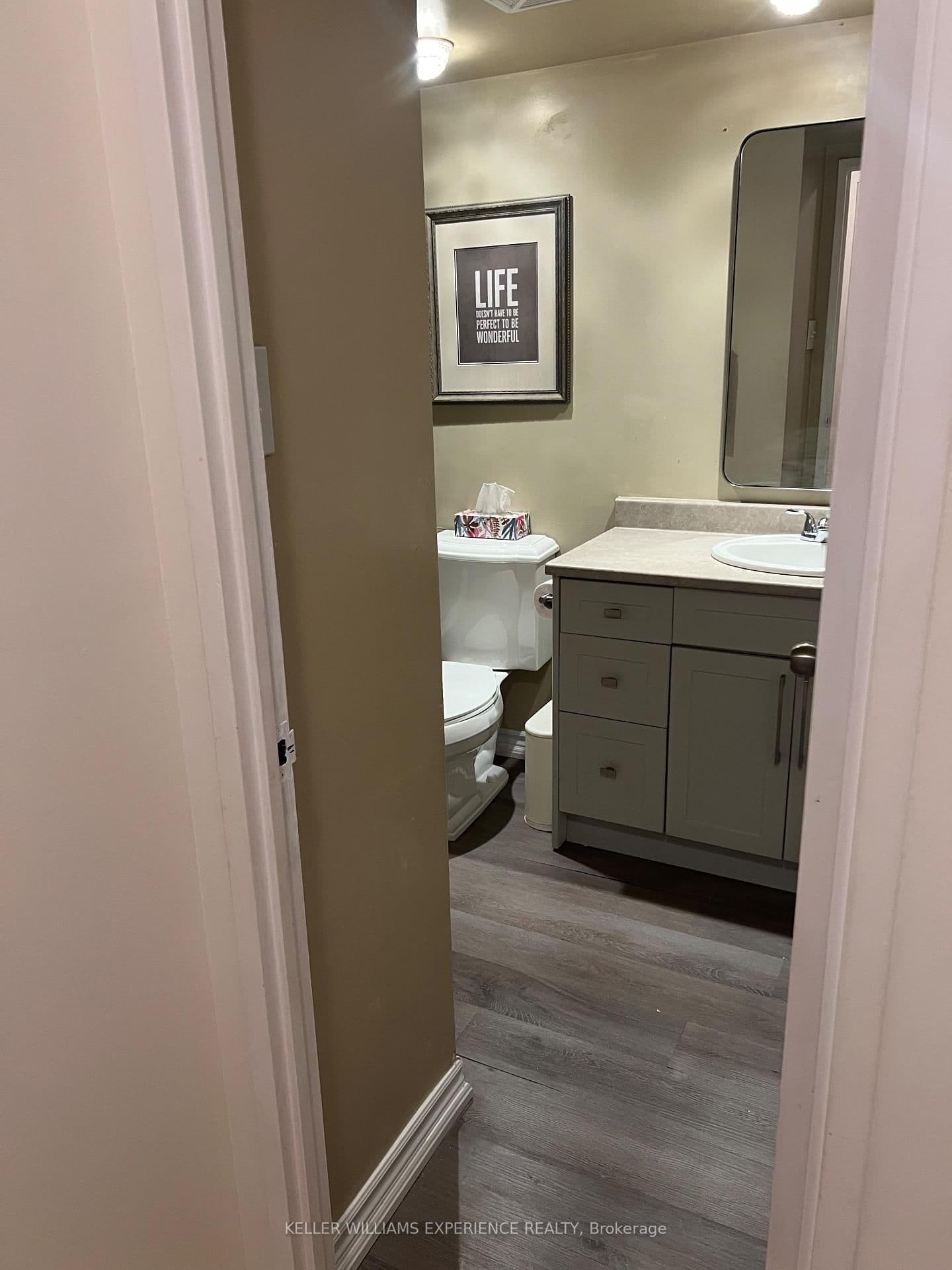 18 Knightsbridge Road, Unit 210 thumbnail 28