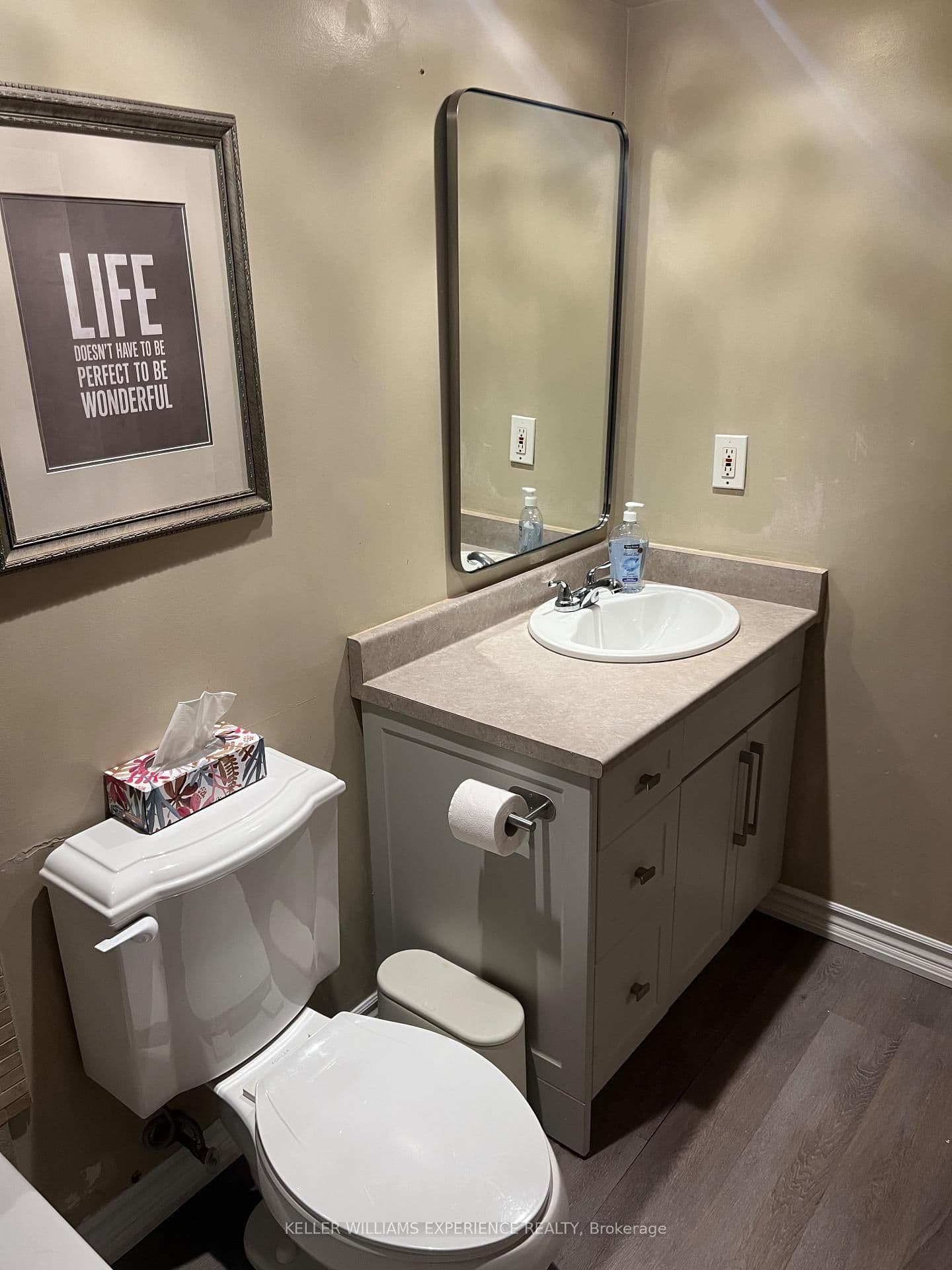 18 Knightsbridge Road, Unit 210 thumbnail 29