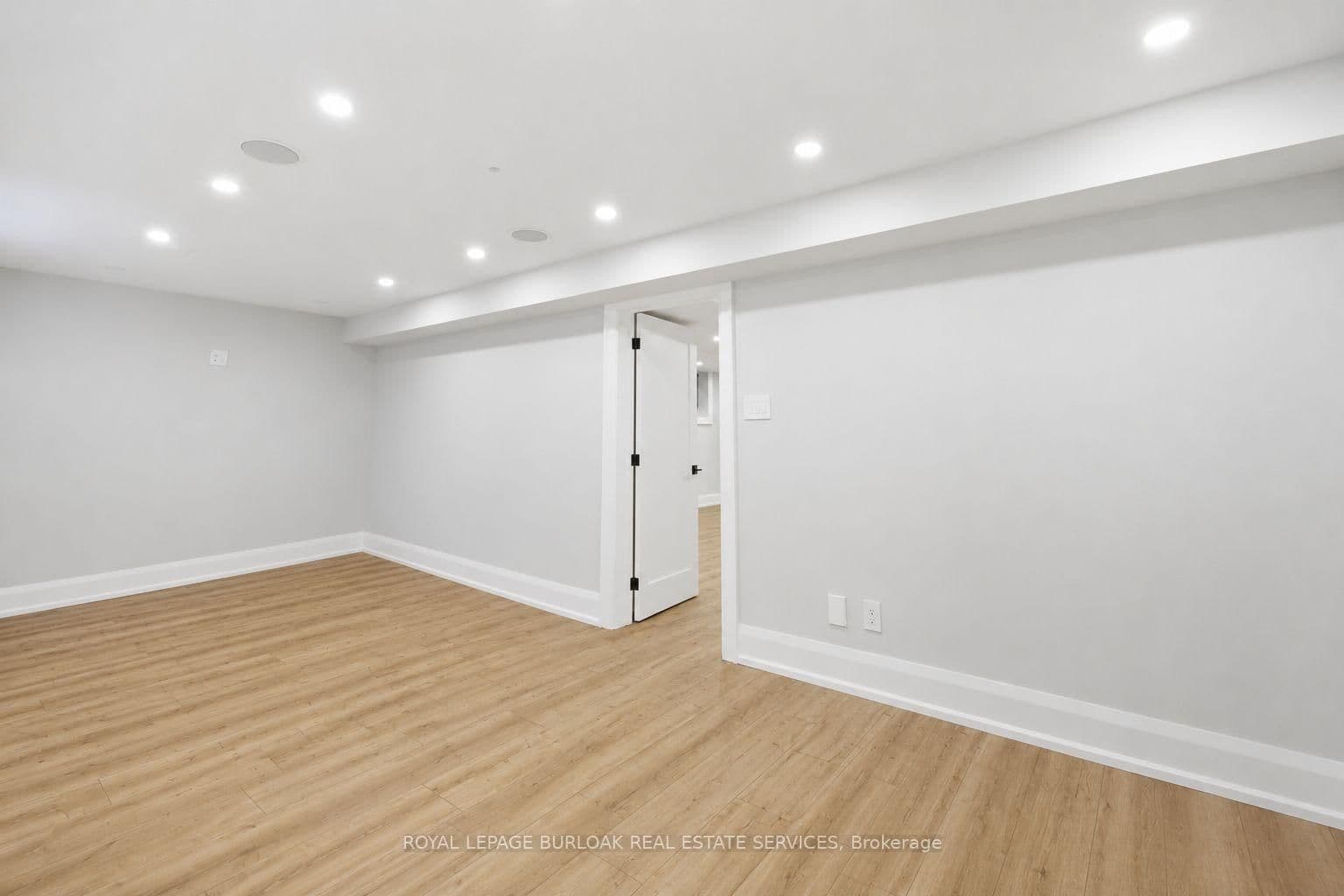 2029 Kempton Park Drive thumbnail 44