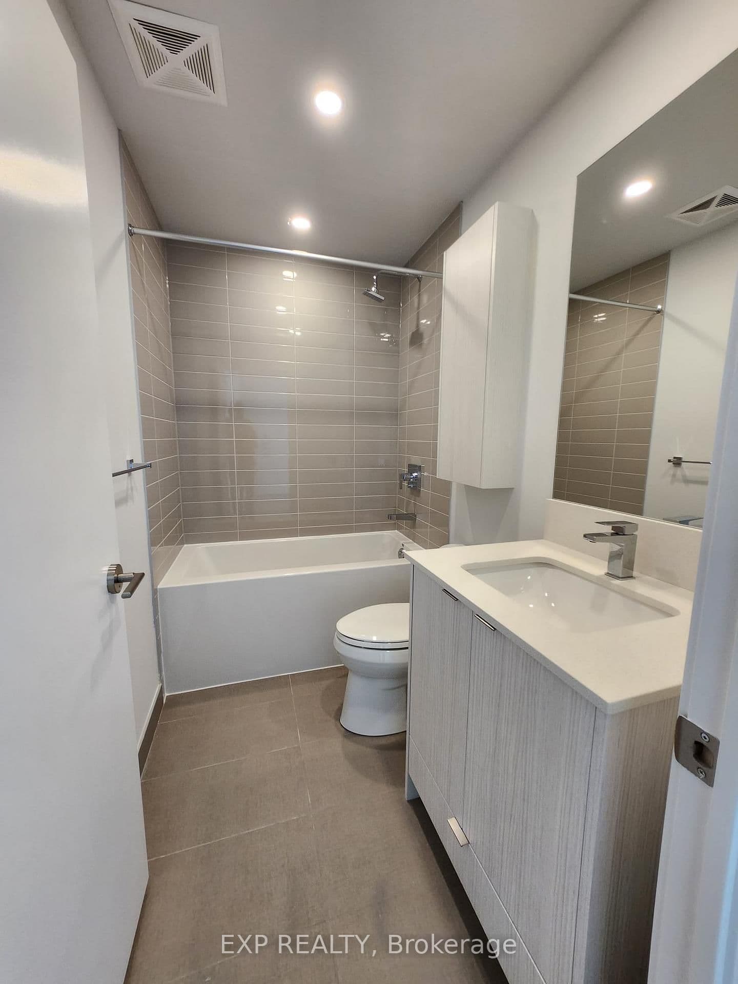 4130 Parkside Village Drive, Unit 2711 thumbnail 5