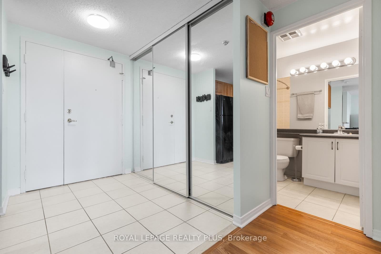 6720 Glen Erin Drive, Unit 1012 thumbnail 17
