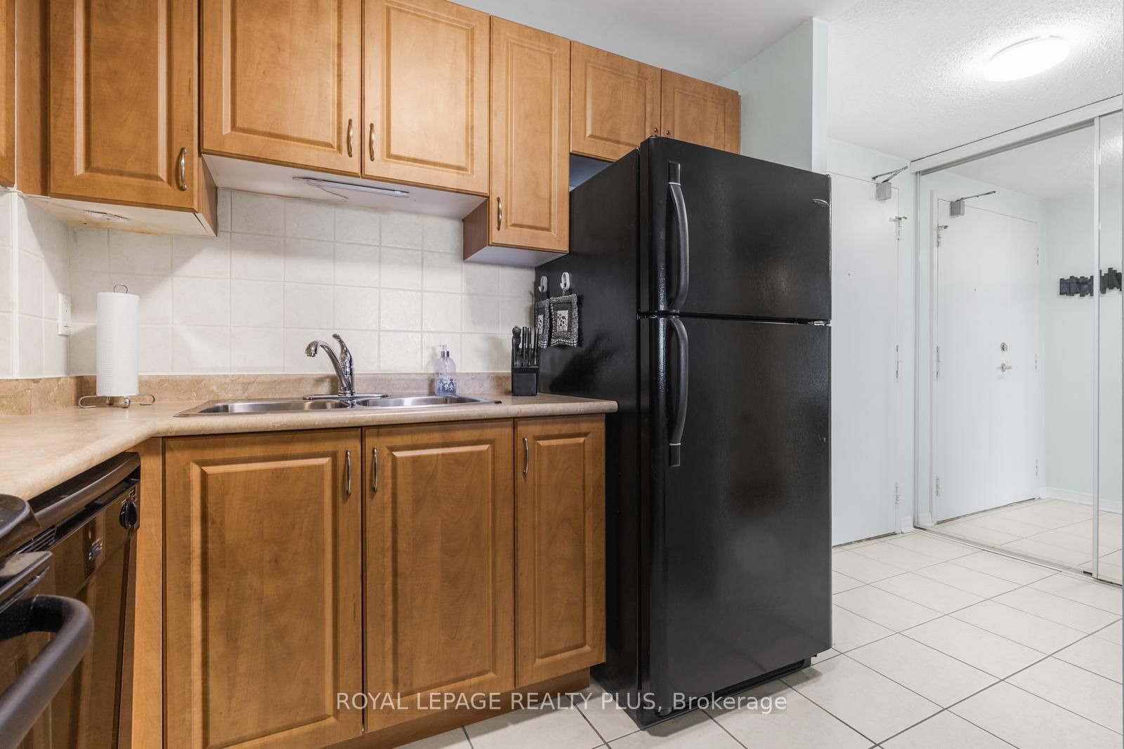 6720 Glen Erin Drive, Unit 1012 thumbnail 7