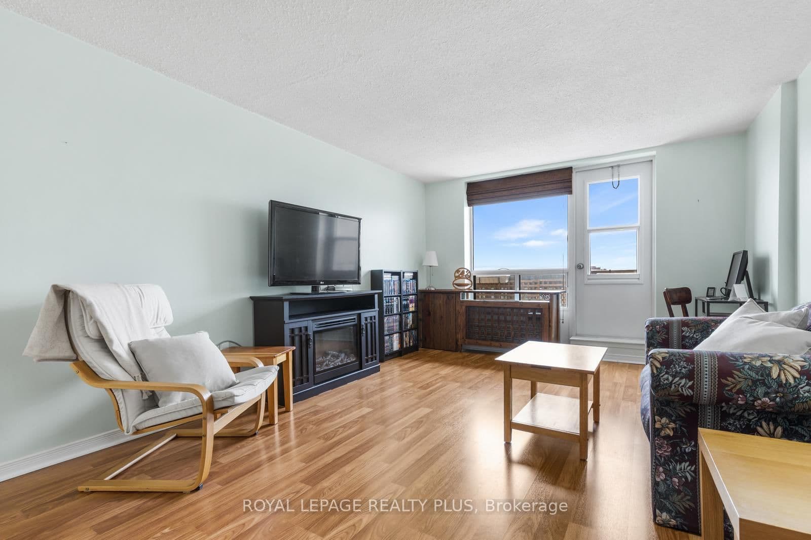 6720 Glen Erin Drive, Unit 1012 thumbnail 9
