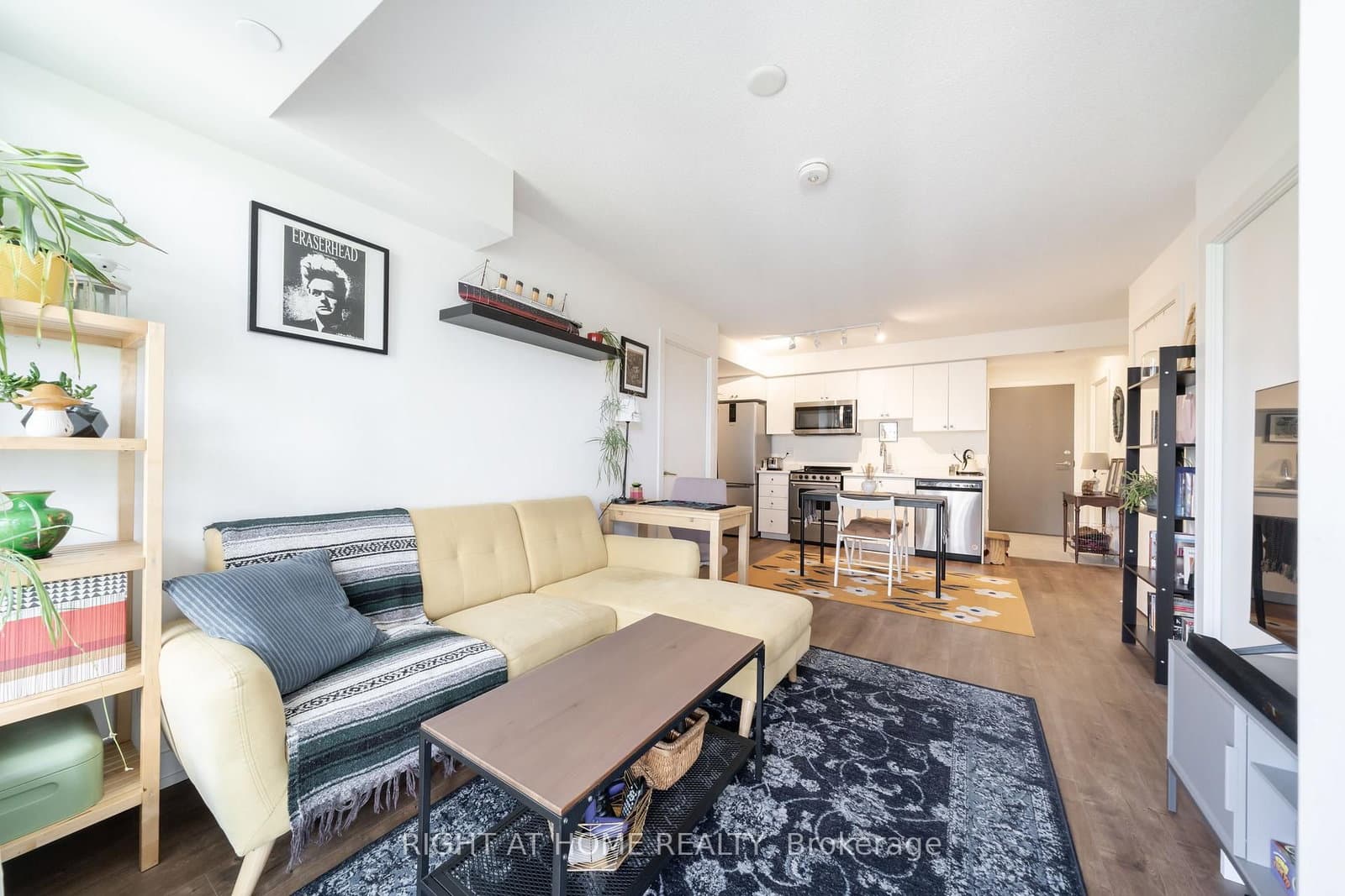 10 Wilby Crescent, Unit 807 thumbnail 23