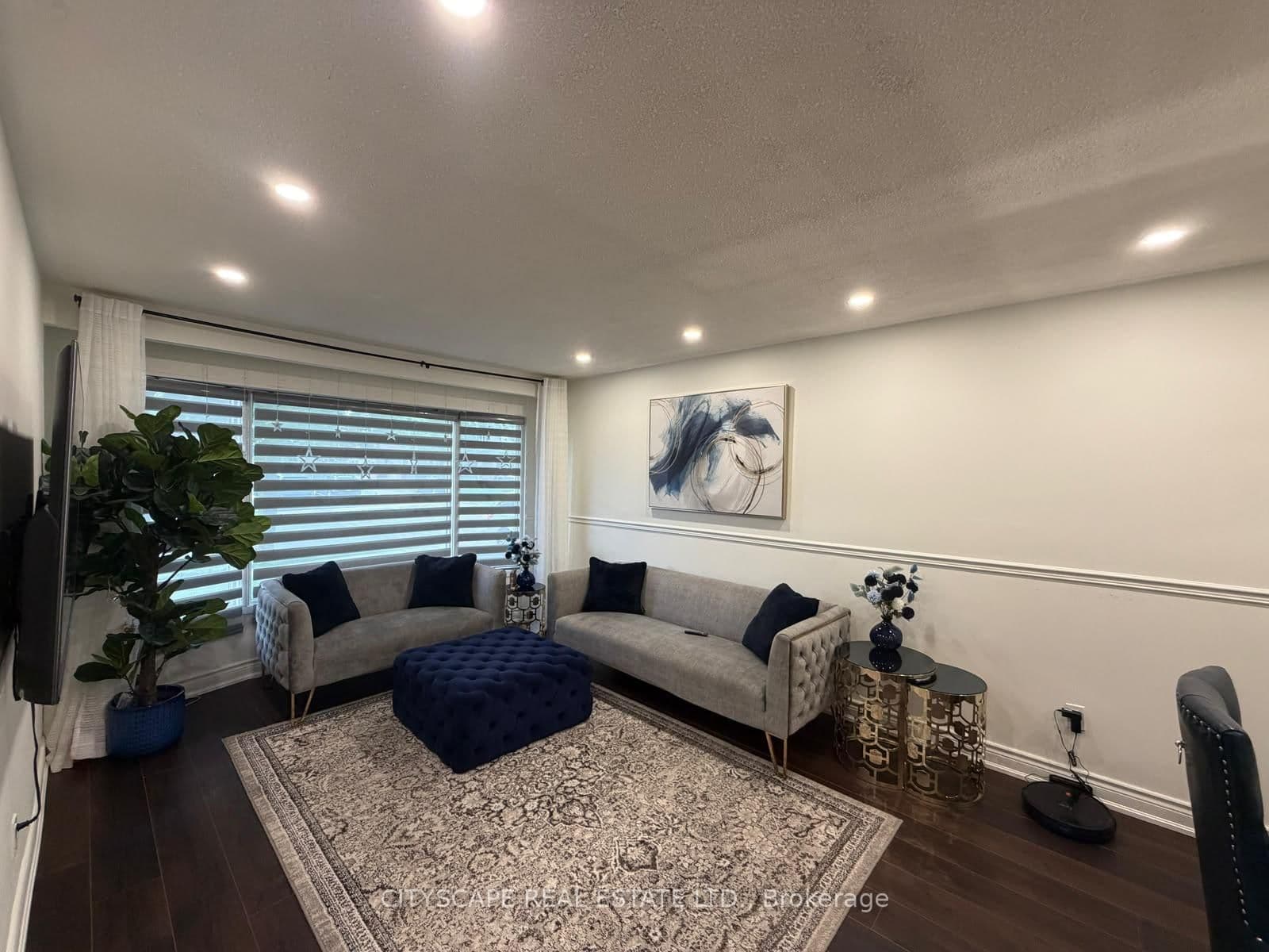 3346 Chokecherry Crescent thumbnail 4