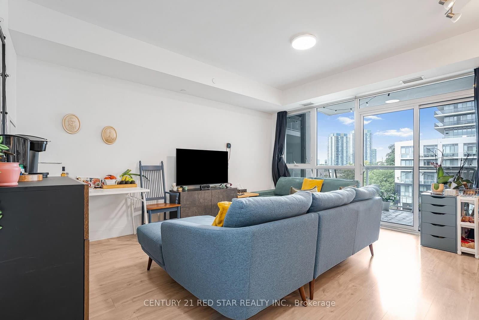 65 Annie Craig Drive, Unit 316 thumbnail 4