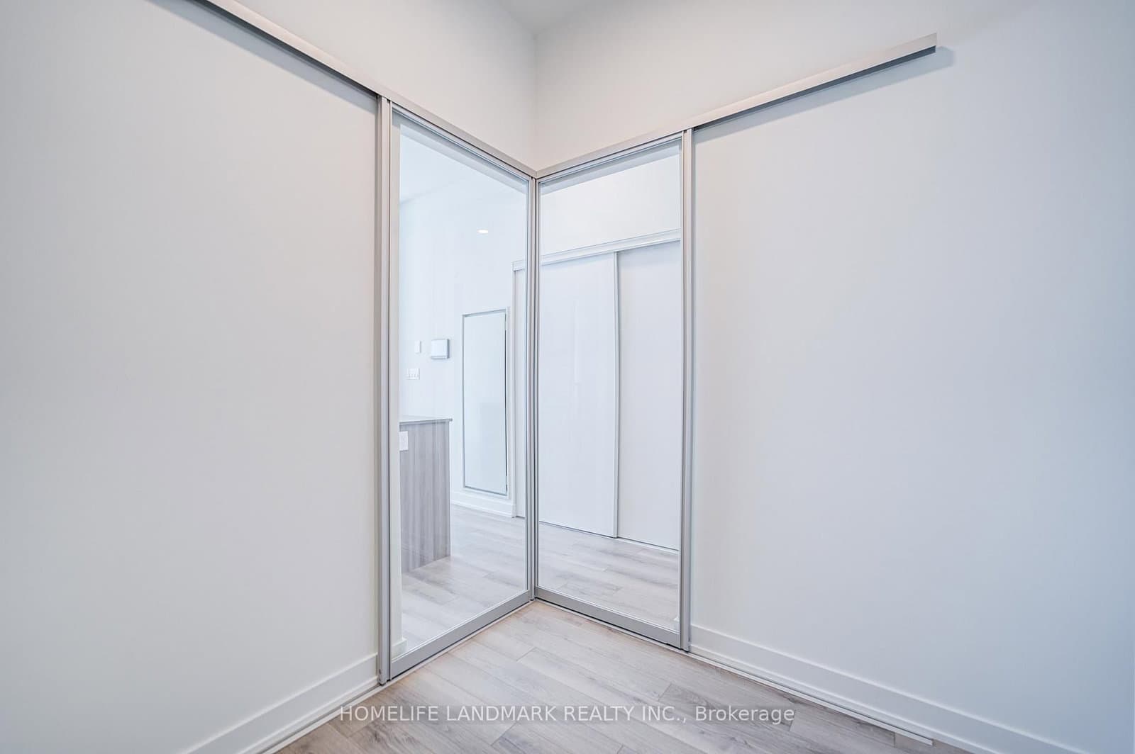 1005 Dundas Street E, Unit 515 thumbnail 16