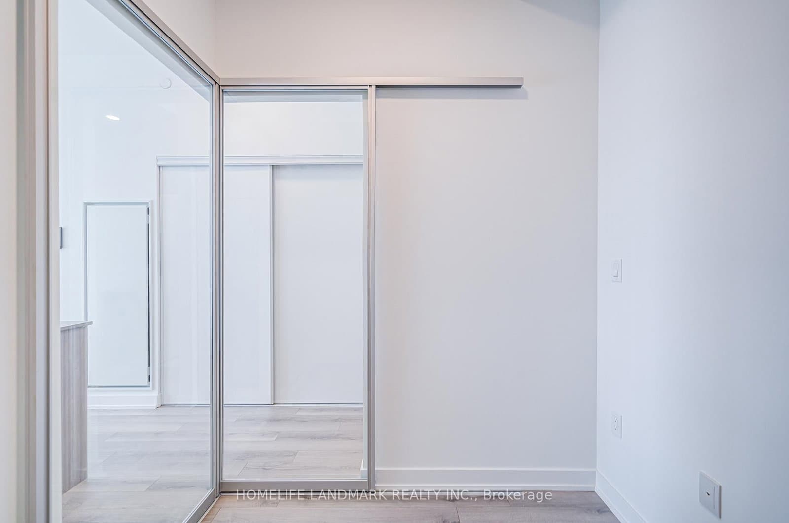 1005 Dundas Street E, Unit 515 thumbnail 17