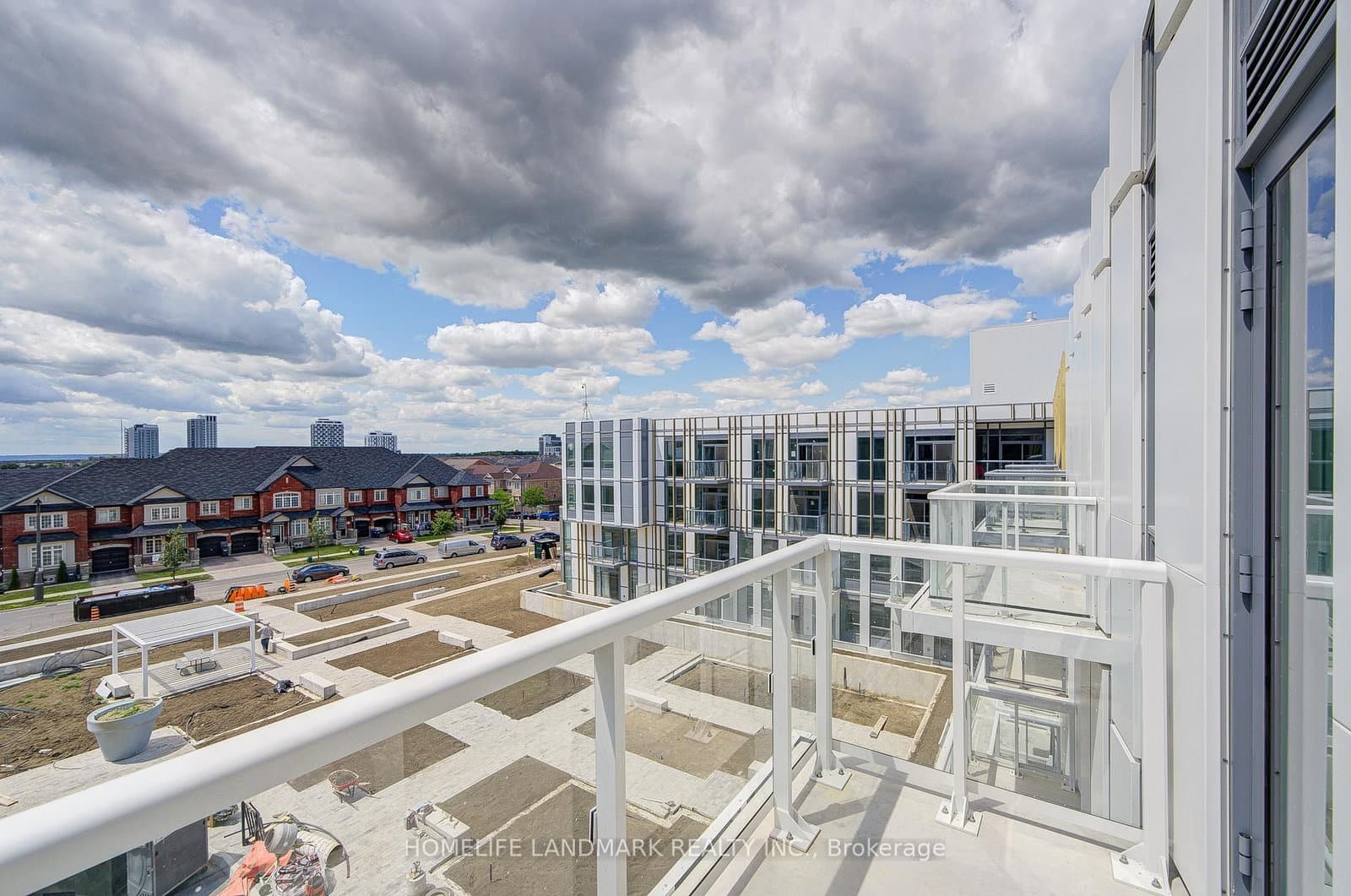 1005 Dundas Street E, Unit 515 thumbnail 20