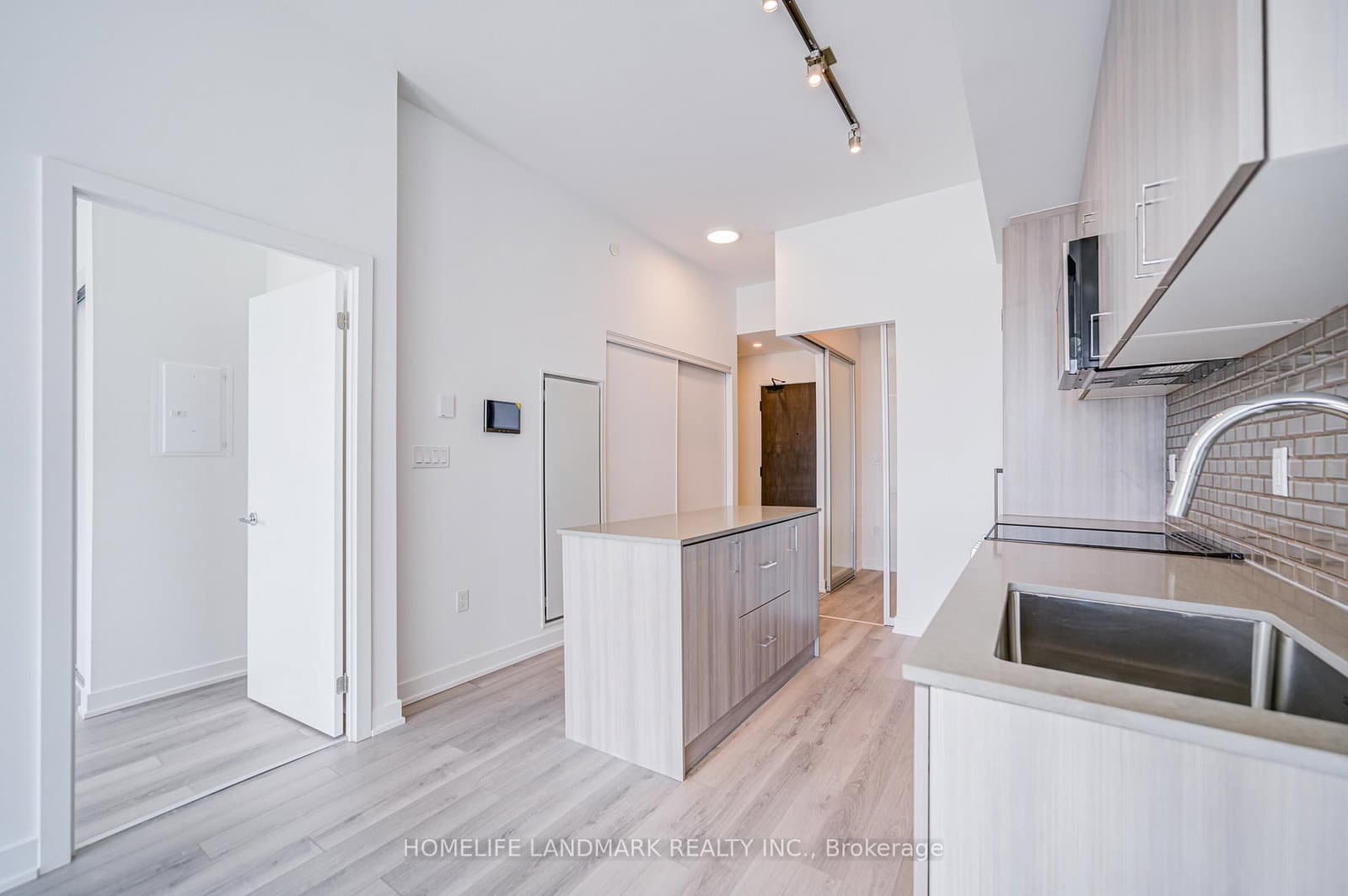 1005 Dundas Street E, Unit 515 thumbnail 7