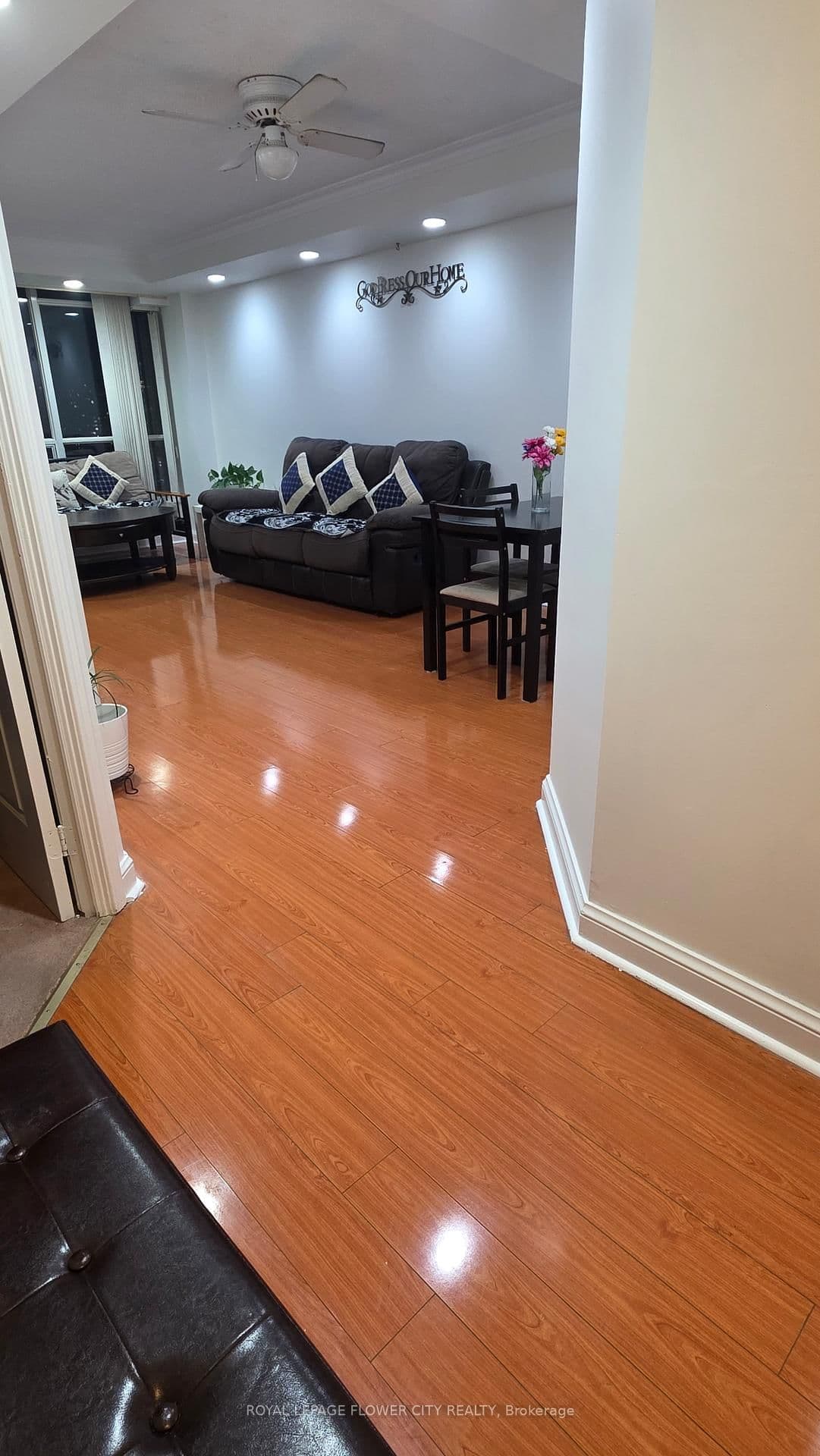 24 Hanover Road, Unit 1408 thumbnail 11